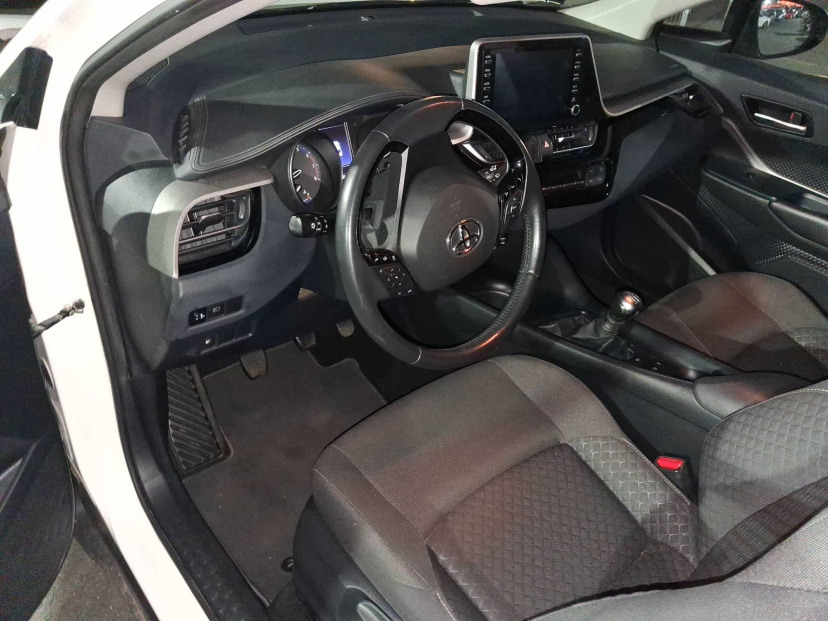 Toyota C-HR, 2021