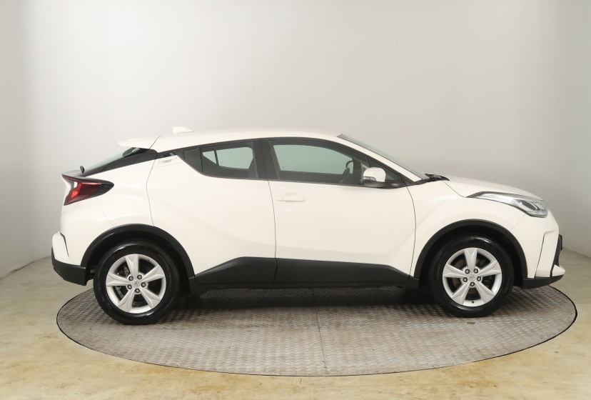 Toyota C-HR, 2021