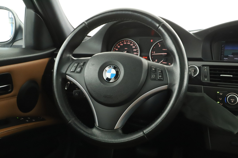 BMW 3, 2011