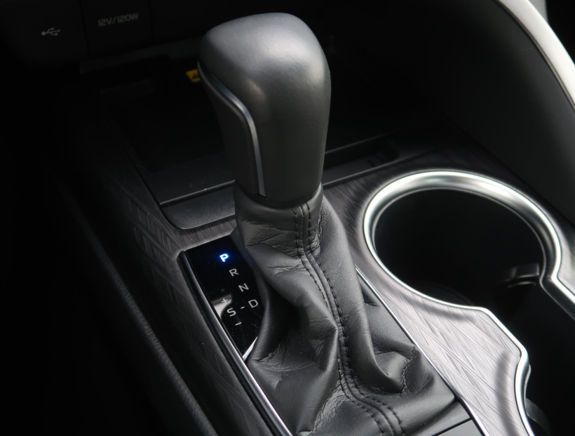 Toyota Camry, 2023