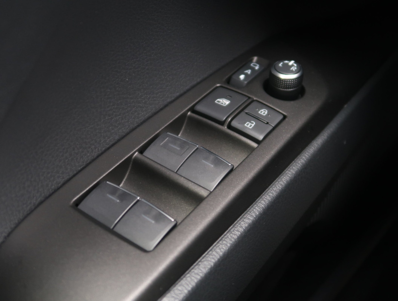 Toyota Camry, 2023