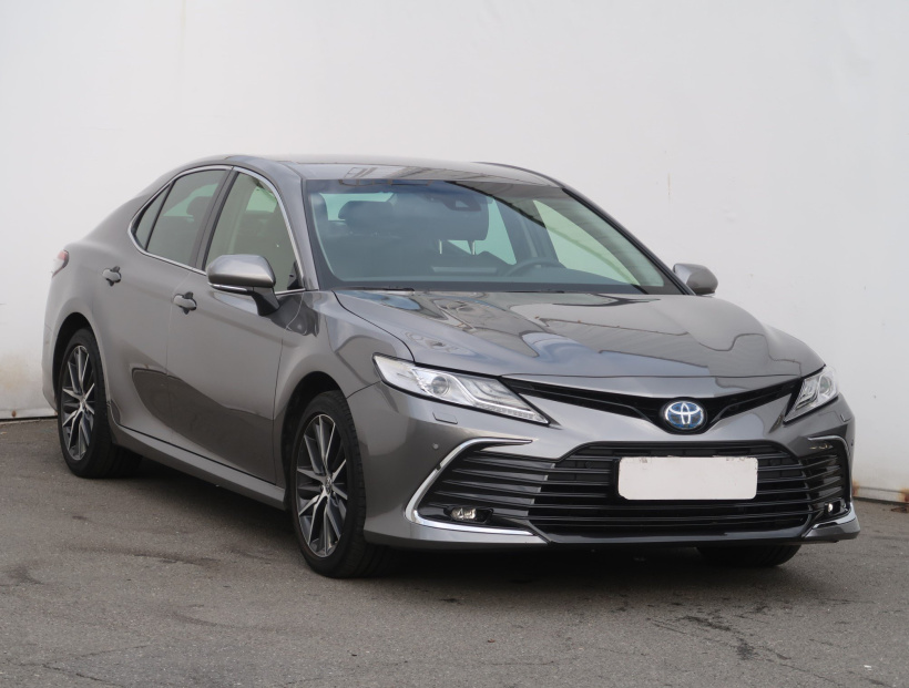 Toyota Camry, 2023