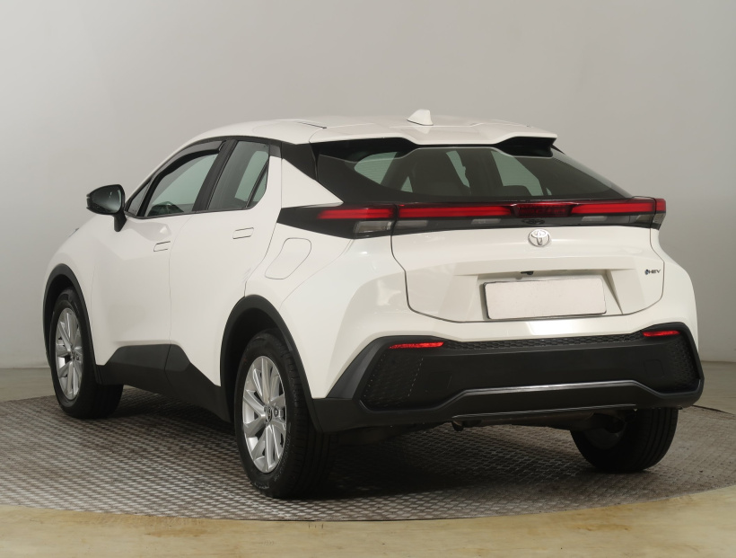 Toyota C-HR, 2025