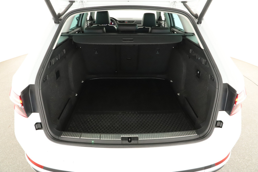 Škoda Superb, 2021