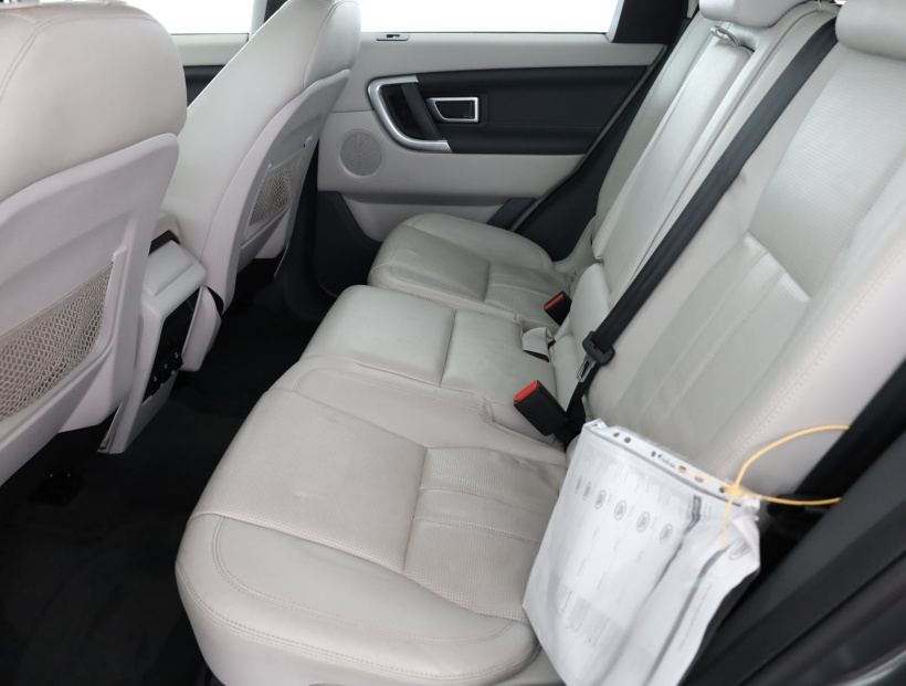 Land Rover Discovery Sport, 2016
