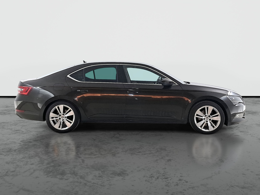 Škoda Superb, 2016