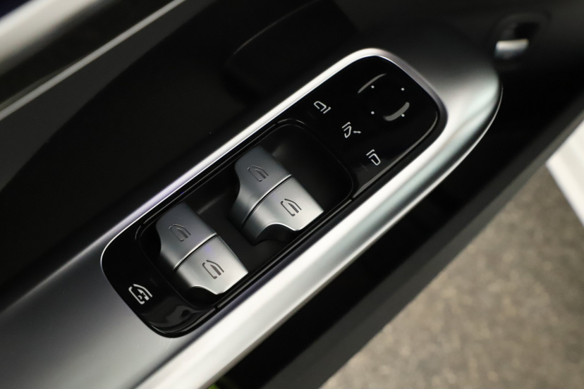 Mercedes-Benz C, 2023