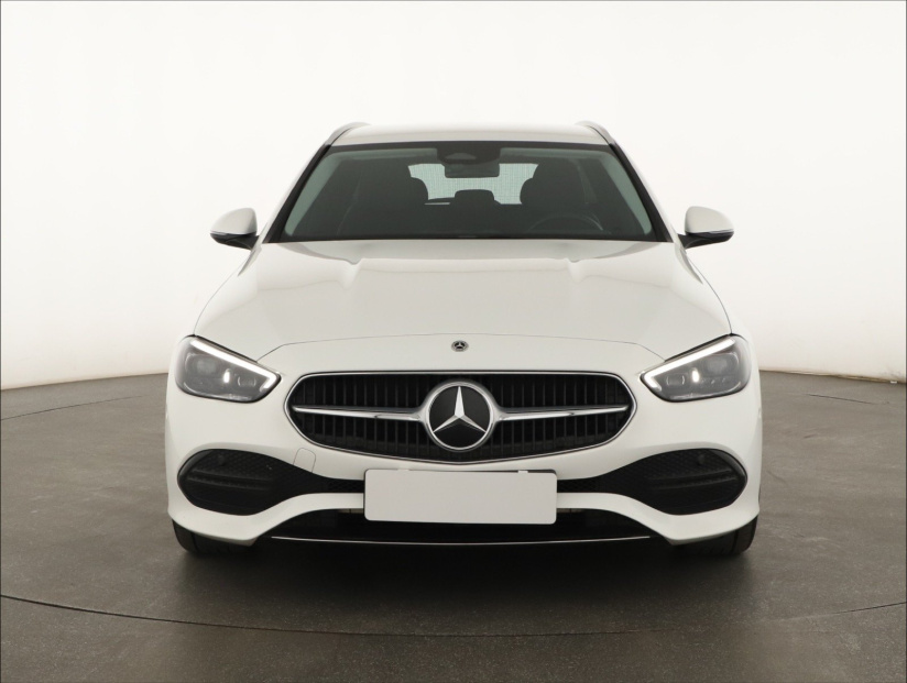 Mercedes-Benz C, 2023