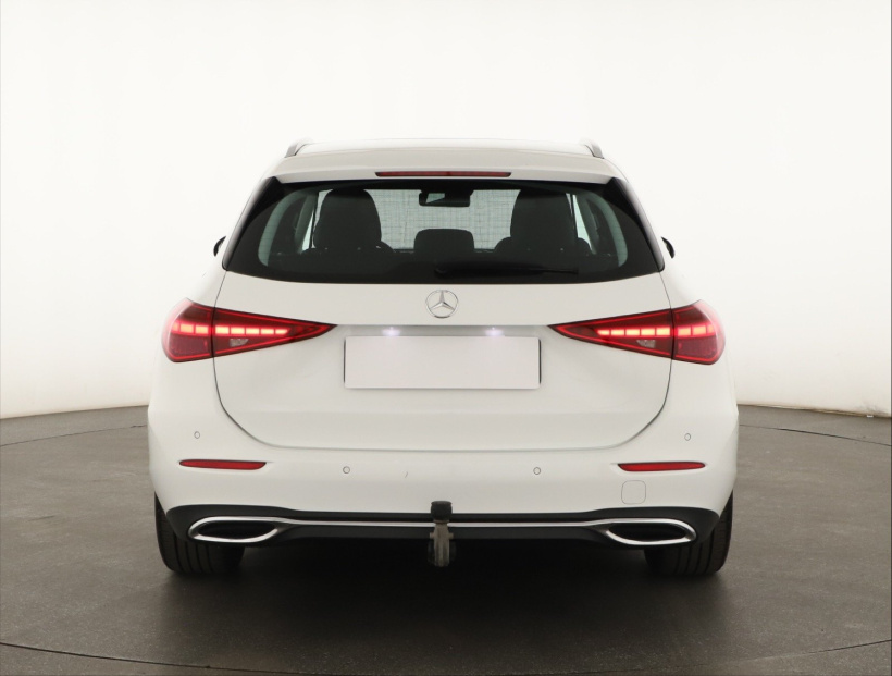 Mercedes-Benz C, 2023
