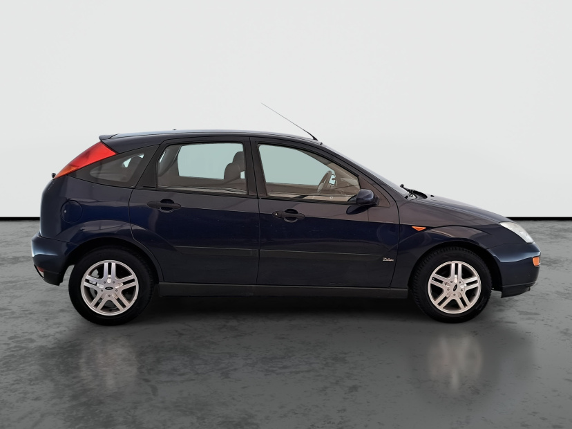 Ford Focus, 2001