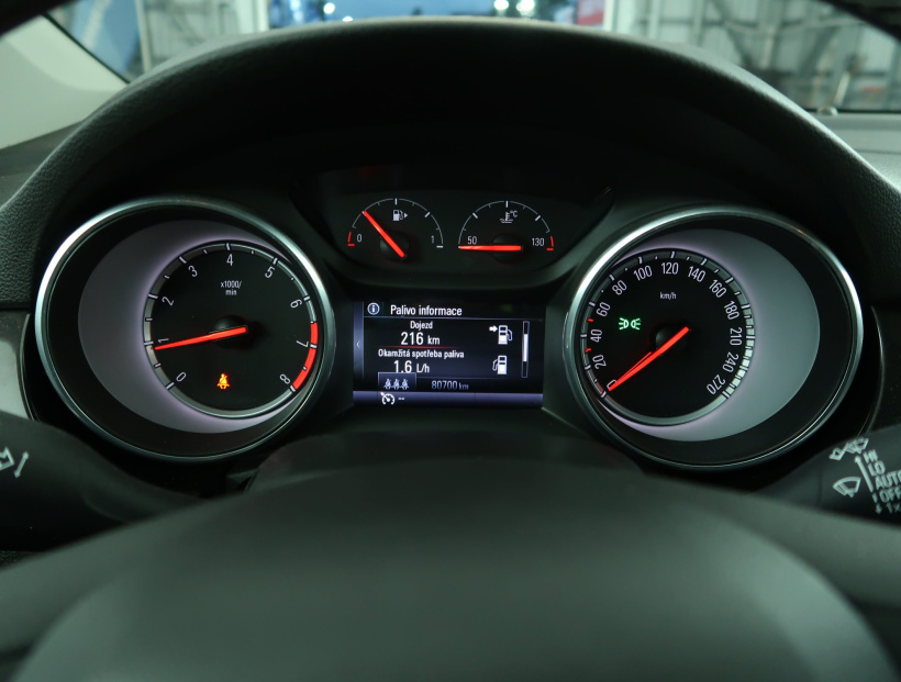 Opel Astra, 2018