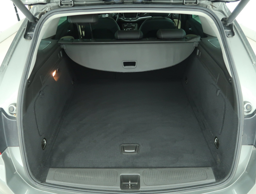 Opel Astra, 2018
