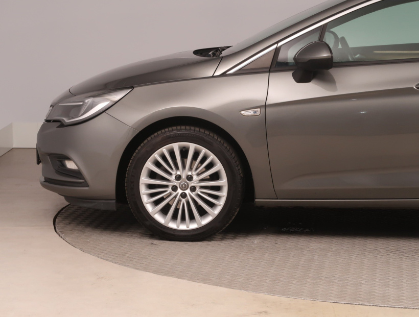 Opel Astra, 2018