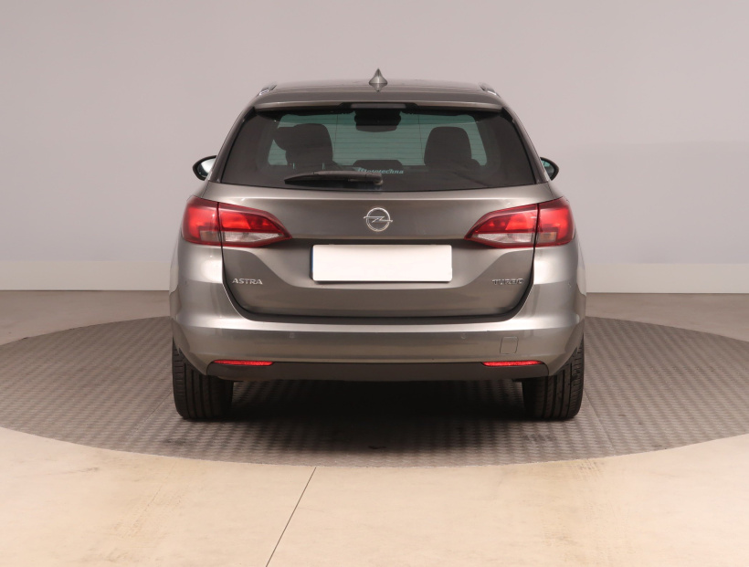 Opel Astra, 2018