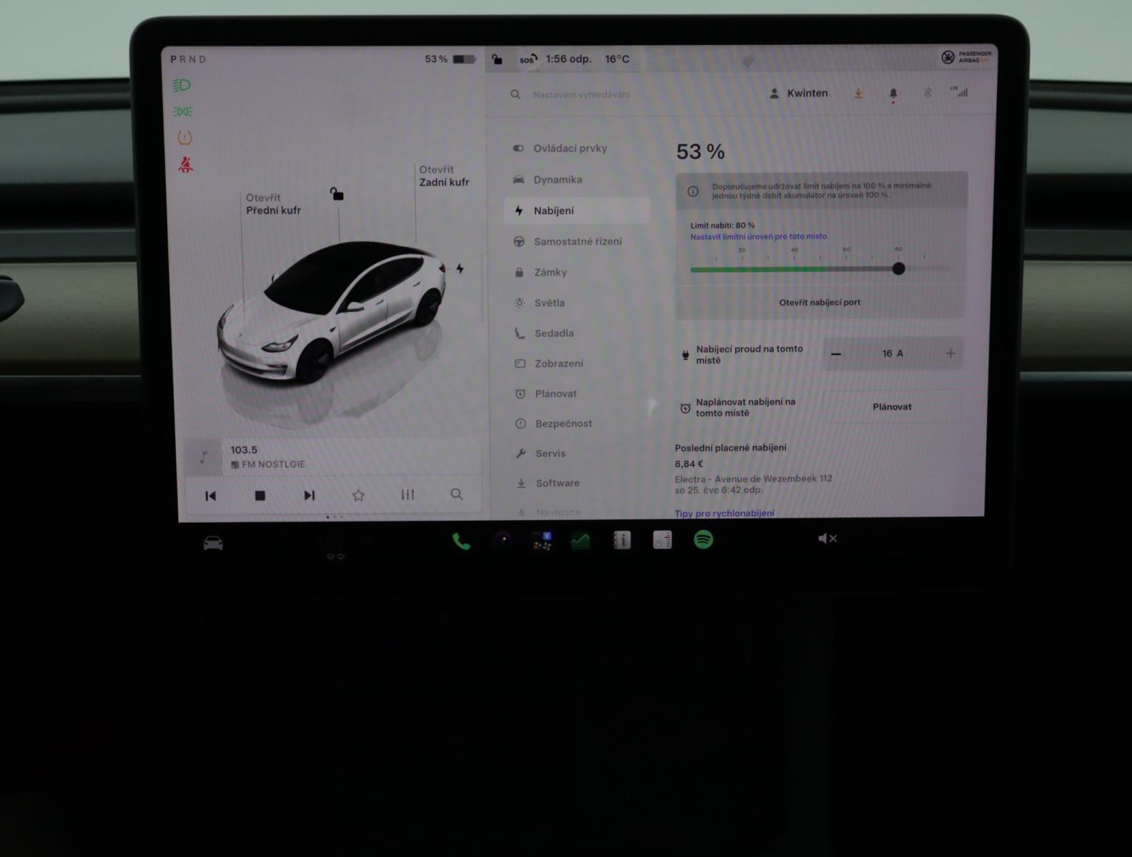 Tesla Model 3 Standard Range Plus – fotografie 17