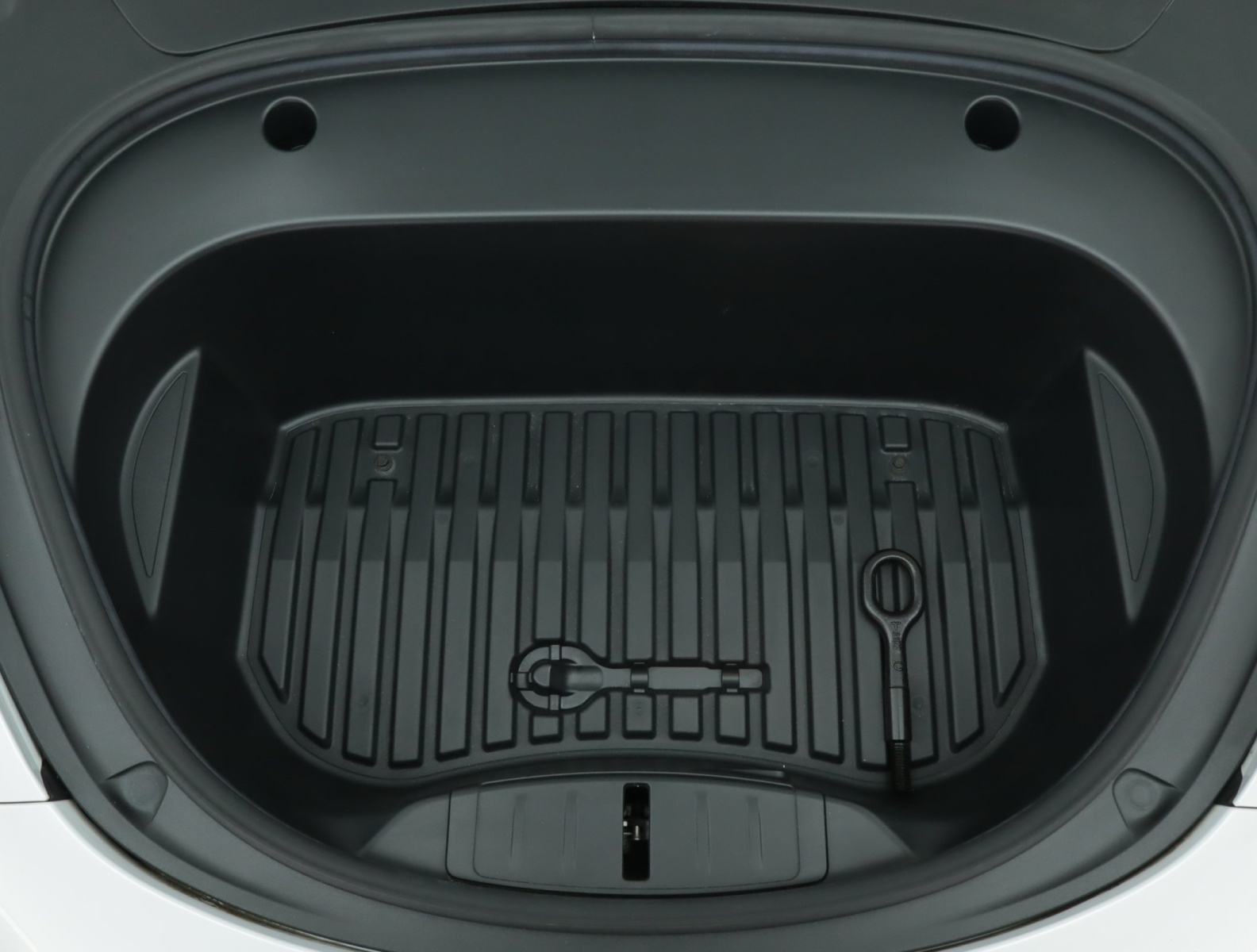 Tesla Model 3 Standard Range Plus – fotografie 23