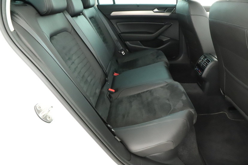 Volkswagen Passat, 2019