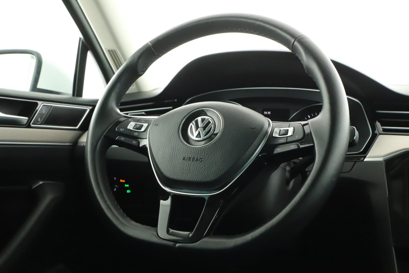 Volkswagen Passat, 2019
