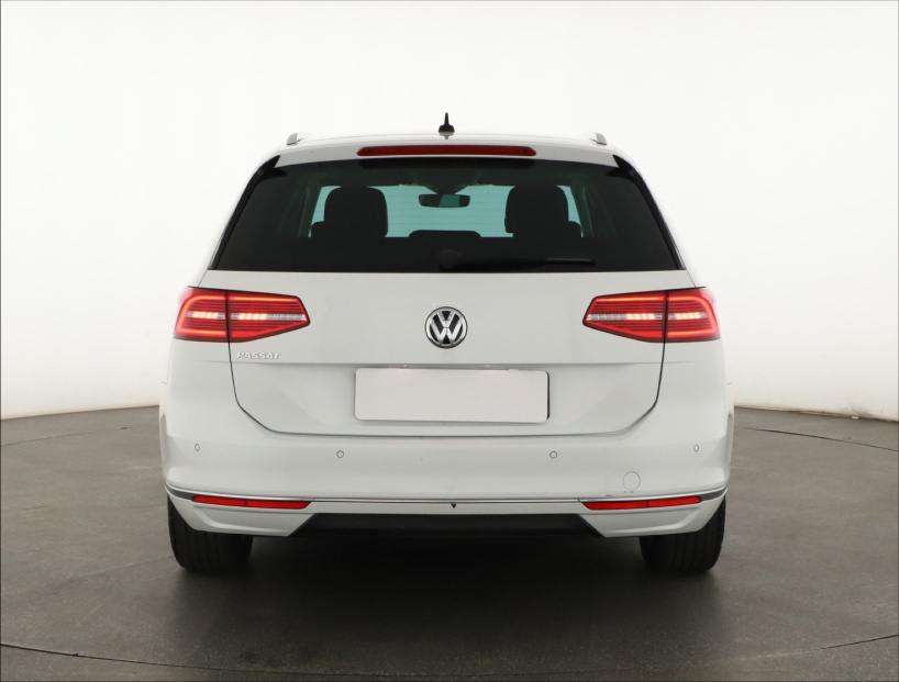 Volkswagen Passat, 2019