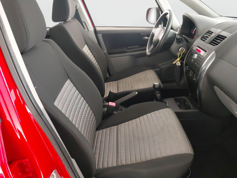 Suzuki SX4, 2010