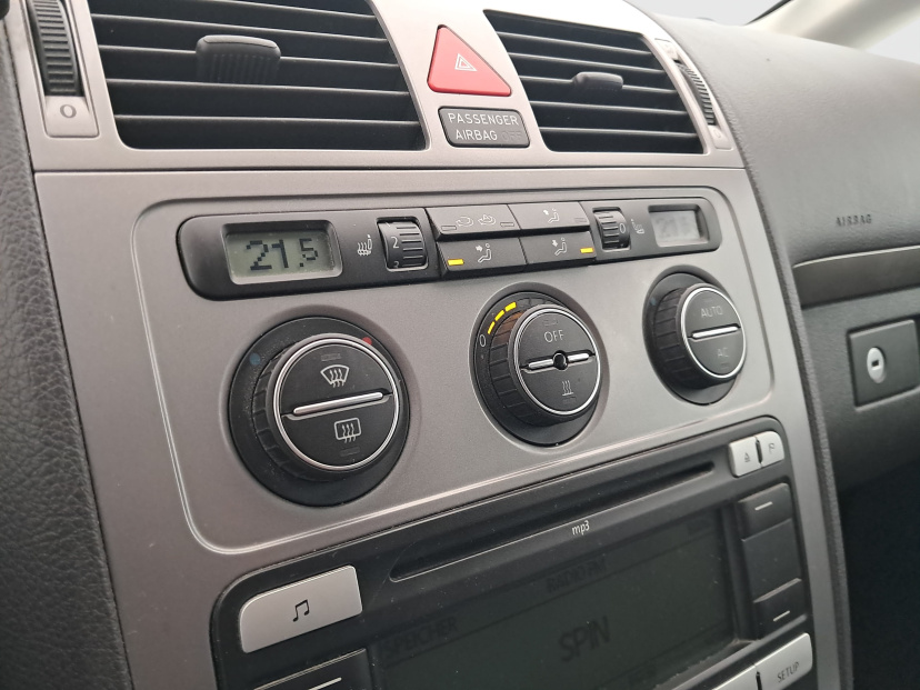 Volkswagen Touran, 2009