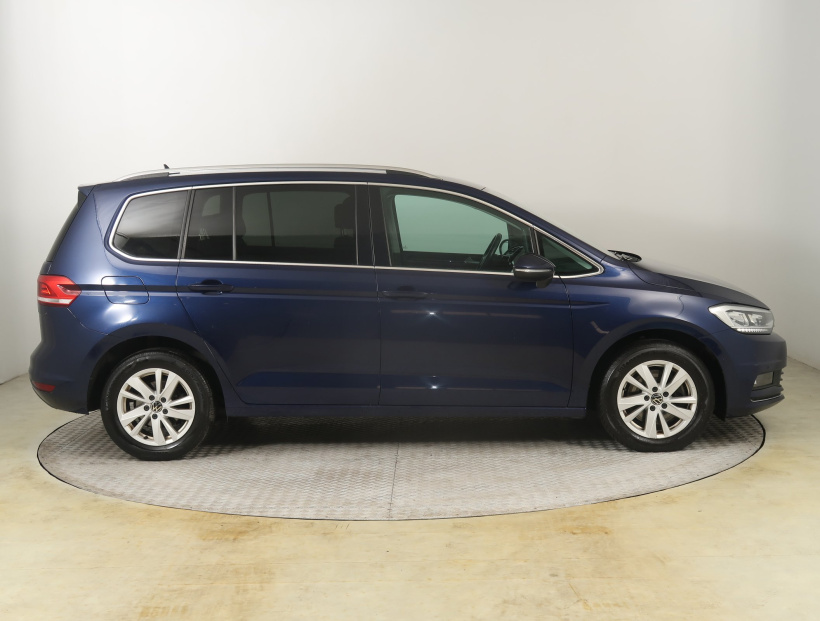 Volkswagen Touran, 2023