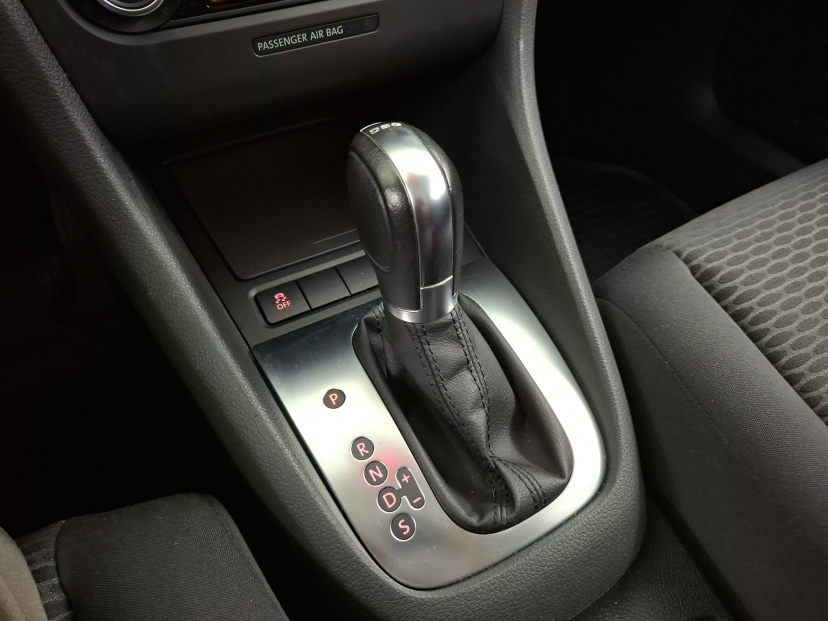 Volkswagen Golf, 2011