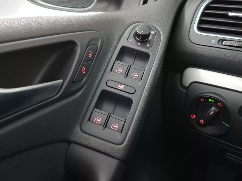 Volkswagen Golf, 2011