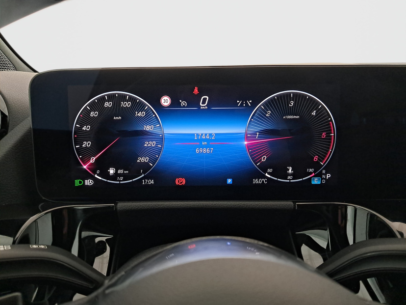 Mercedes-Benz GLA, 2024