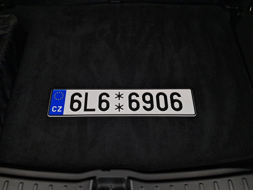 Mercedes-Benz GLA, 2024