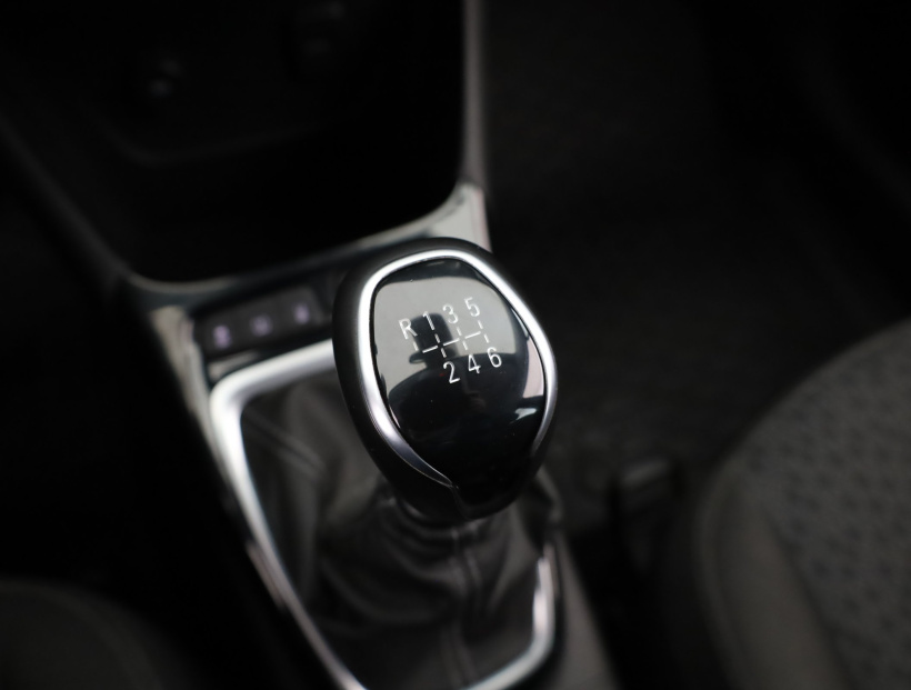 Opel Crossland, 2024