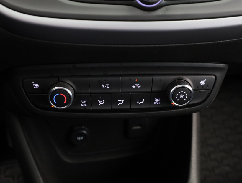 Opel Crossland, 2024