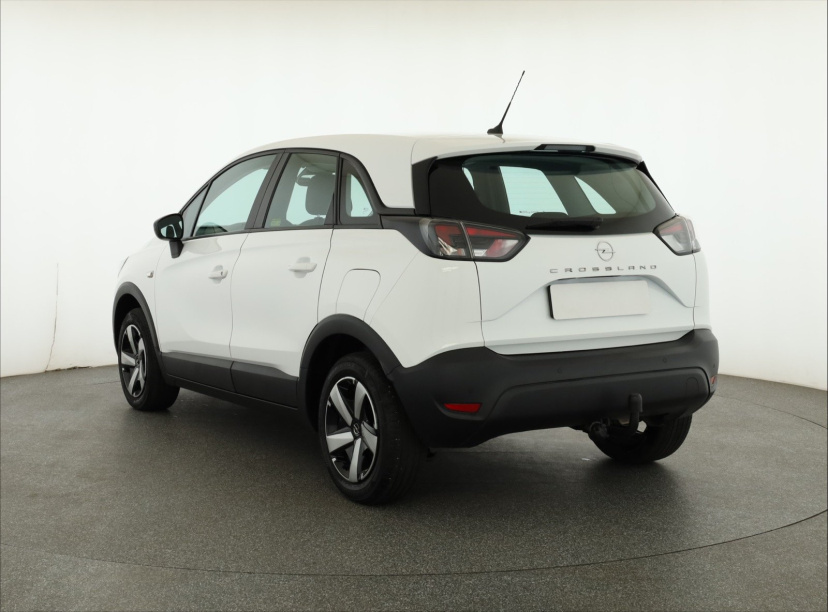 Opel Crossland, 2024
