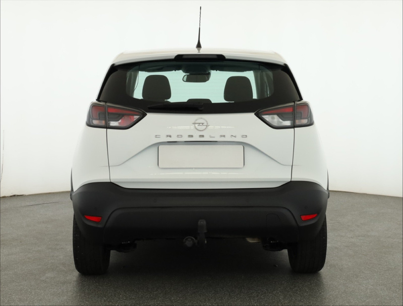 Opel Crossland, 2024