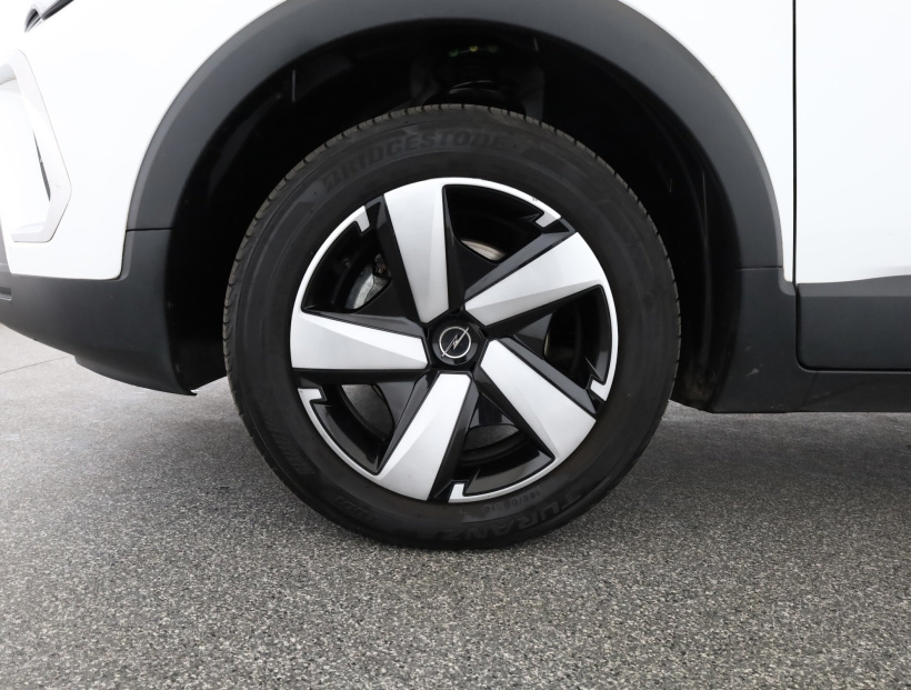 Opel Crossland, 2024