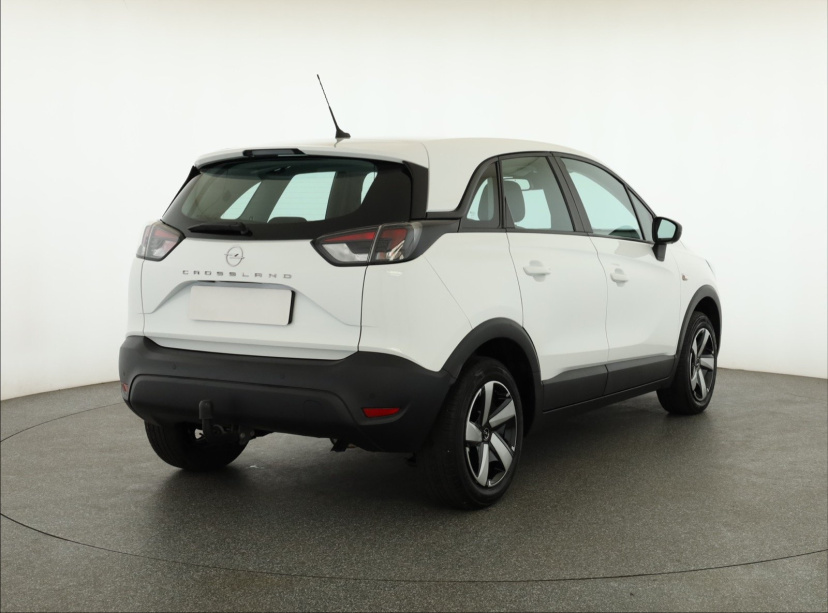 Opel Crossland, 2024