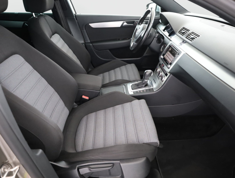 Volkswagen Passat, 2014