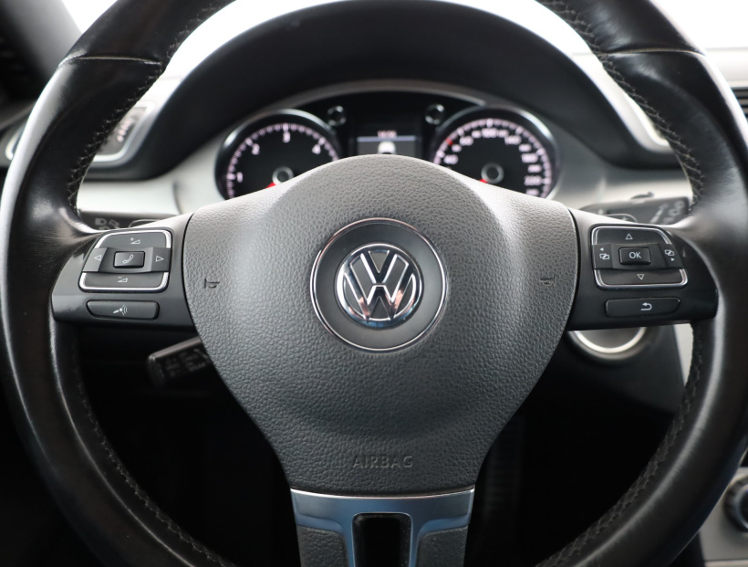 Volkswagen Passat, 2014