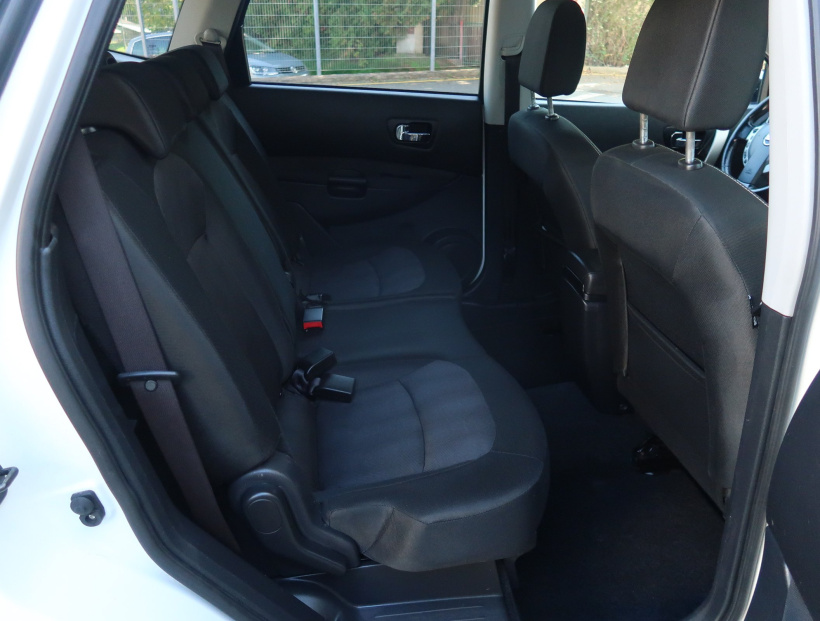 Nissan Qashqai+2, 2012
