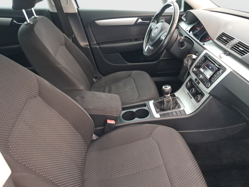 Volkswagen Passat, 2011