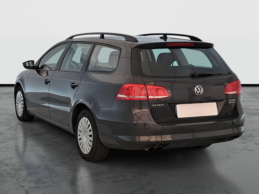 Volkswagen Passat, 2011