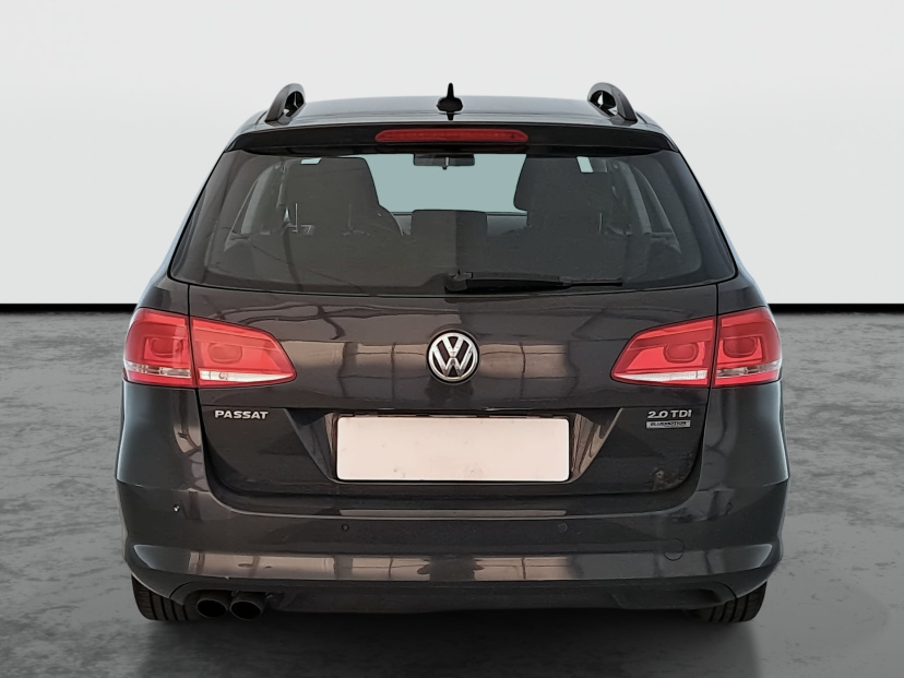 Volkswagen Passat, 2011
