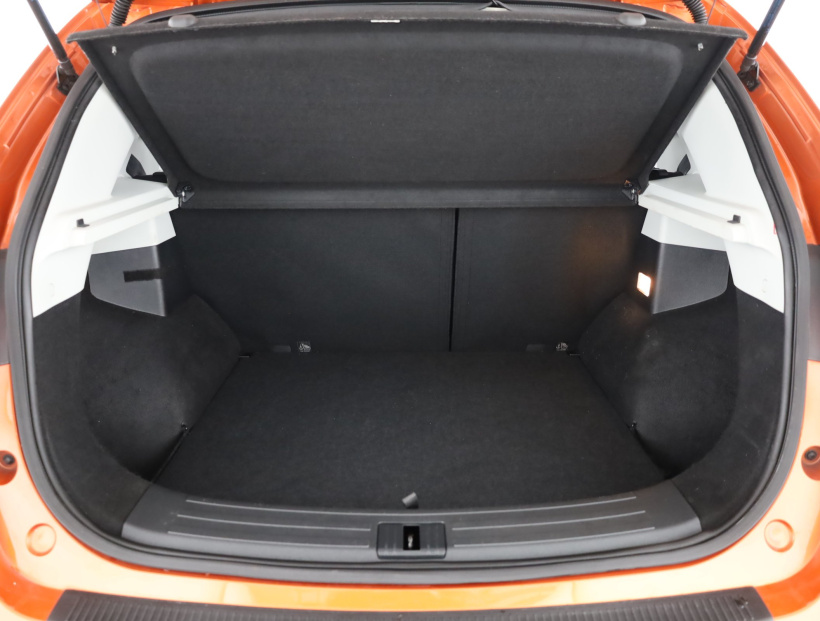 MG ZS SUV, 2023