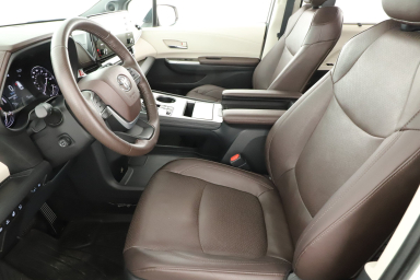 Toyota Sienna - 2021