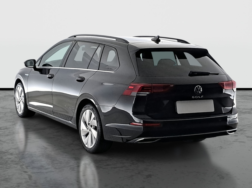 Volkswagen Golf, 2023