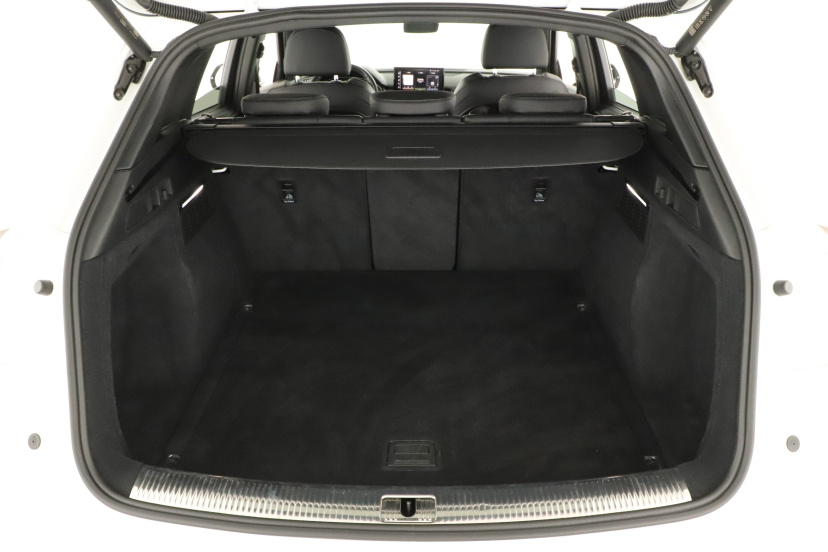 Audi SQ5, 2022