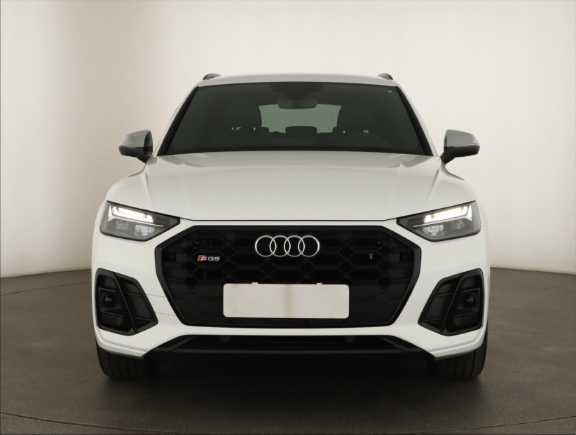 Audi SQ5, 2022