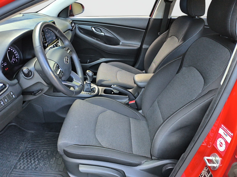 Hyundai i30, 2022