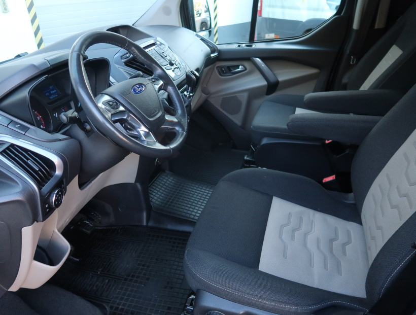 Ford Tourneo Custom, 2015