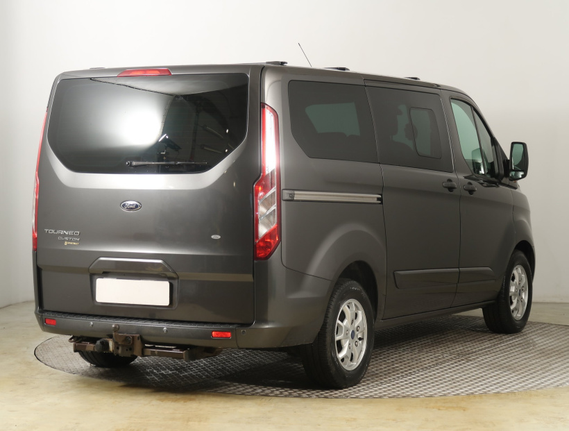 Ford Tourneo Custom, 2015